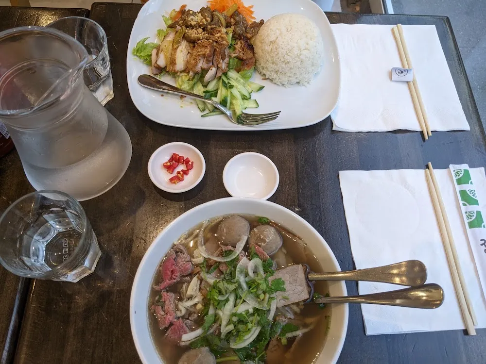 Phô Special
